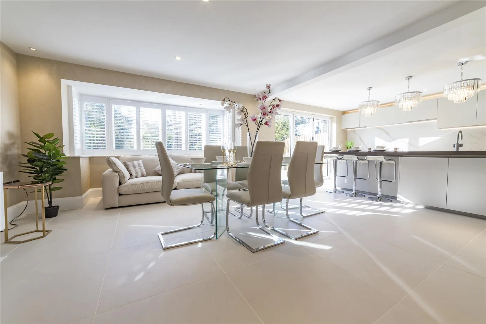 Open-plan dining area, completed by Morgan Design & Construction at Canford Cliffs Road, Poole